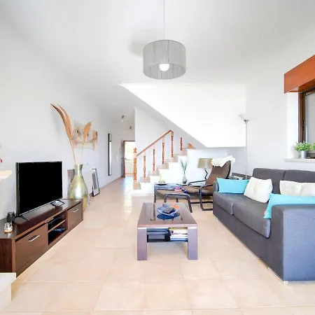 Apartment In A Luxurious In The Center
